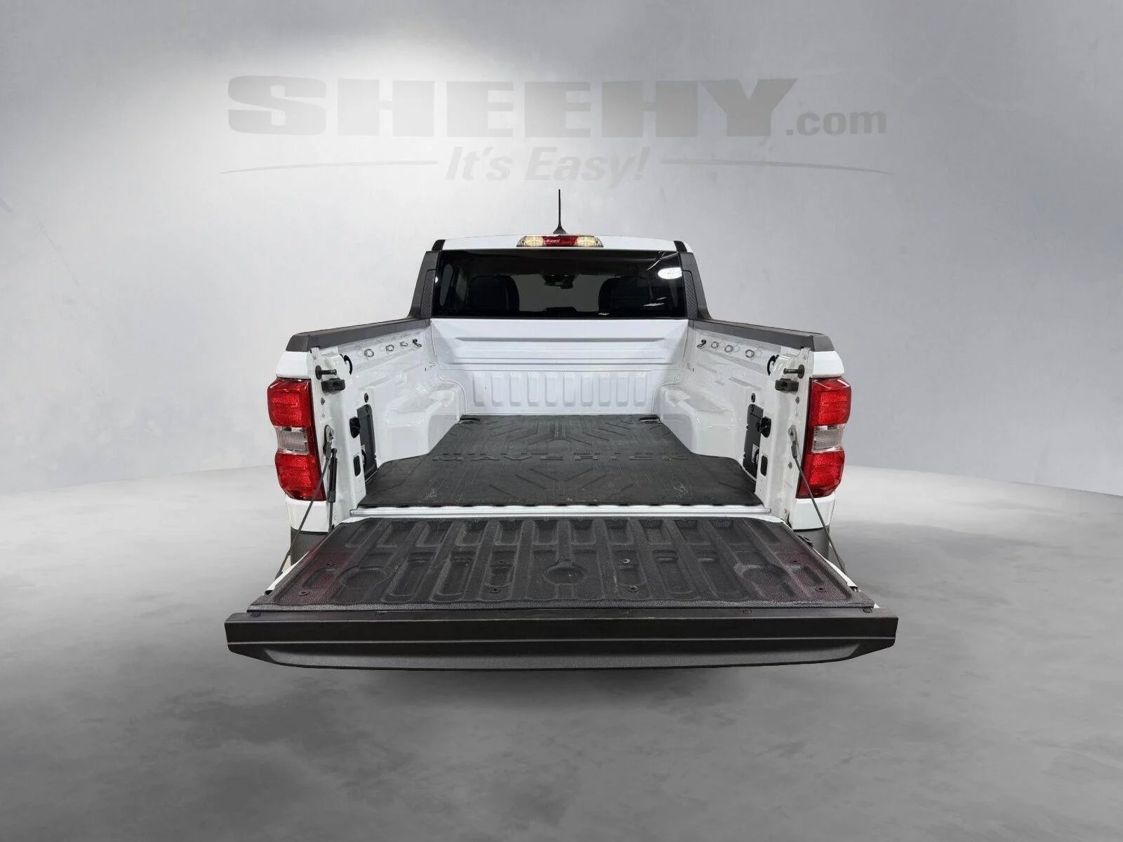 Used 2024 White Ford XLT image 30