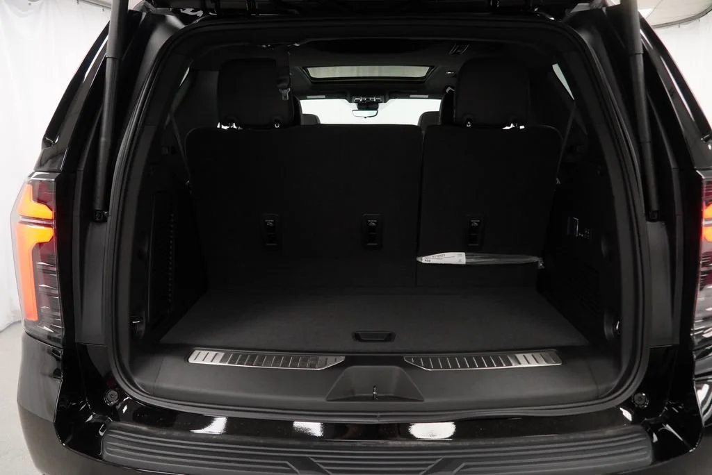 New 2026 Black Chevrolet High Country image 27