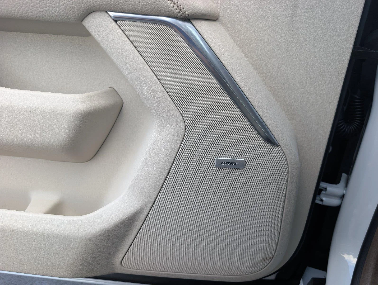 New 2026 Glacier White Tricoat GMC Denali image 13