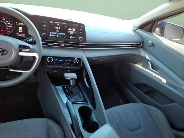 Used 2021 Blue Hyundai SEL image 19
