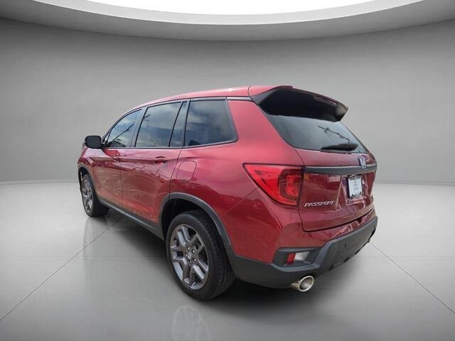 Used 2023 Radiant Red Metallic II Honda EX-L image 3