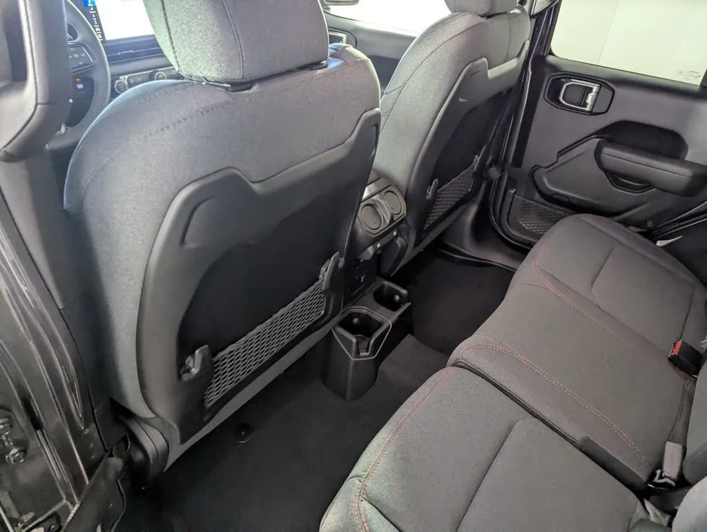2026 Jeep Wrangler 4-Door Rubicon - Photo 16