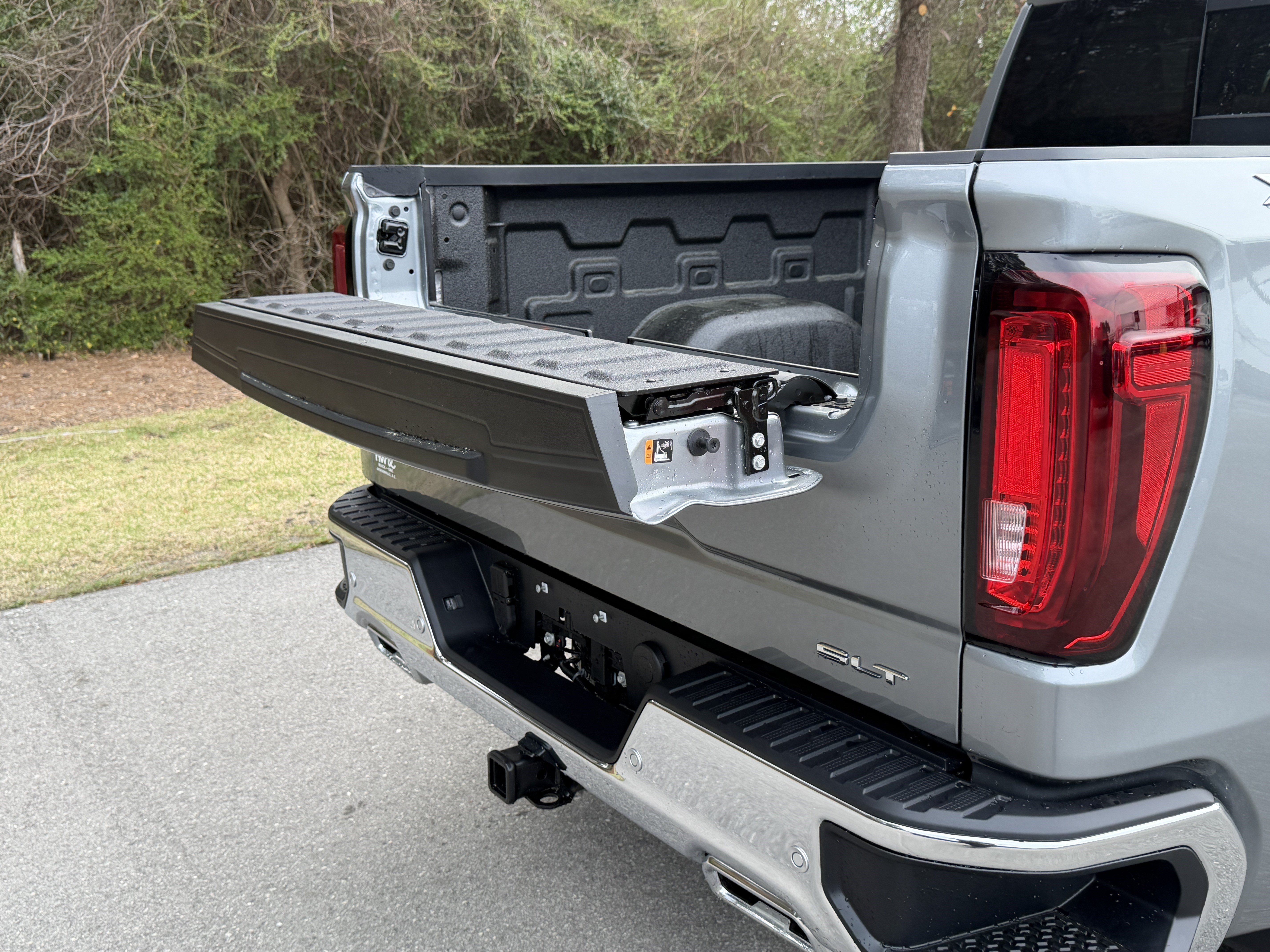 2026 GMC Sierra 1500 SLT - Photo 13