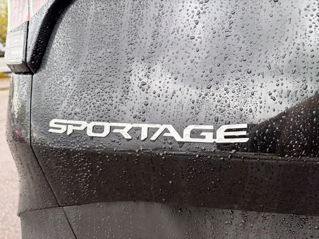 Used 2024 Fusion Black Kia LX image 12