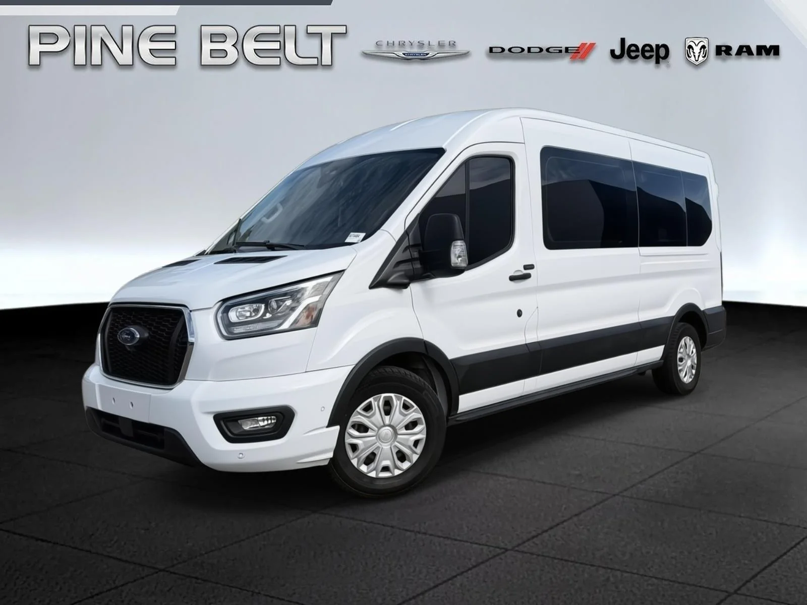 2023 Ford Transit 350 XLT Med Roof Sliding Pass. 148's photo