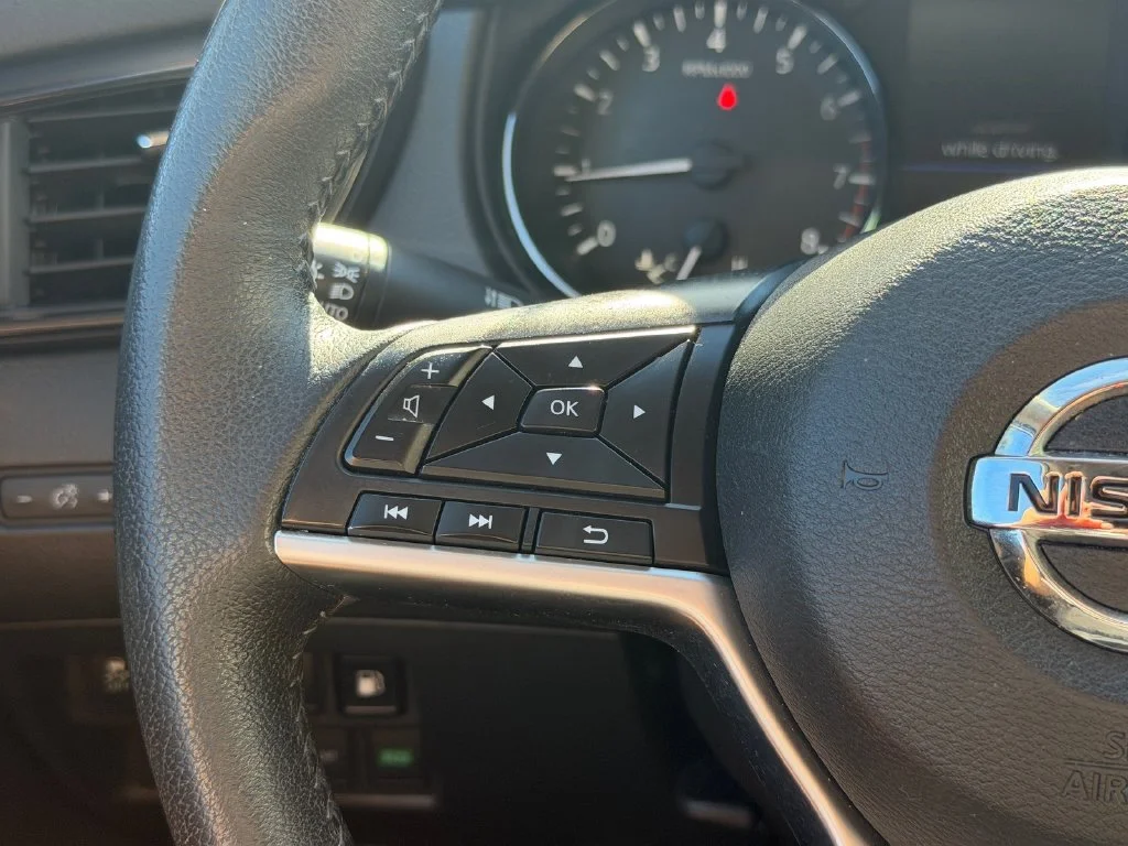 Used 2019 White Nissan SV image 30