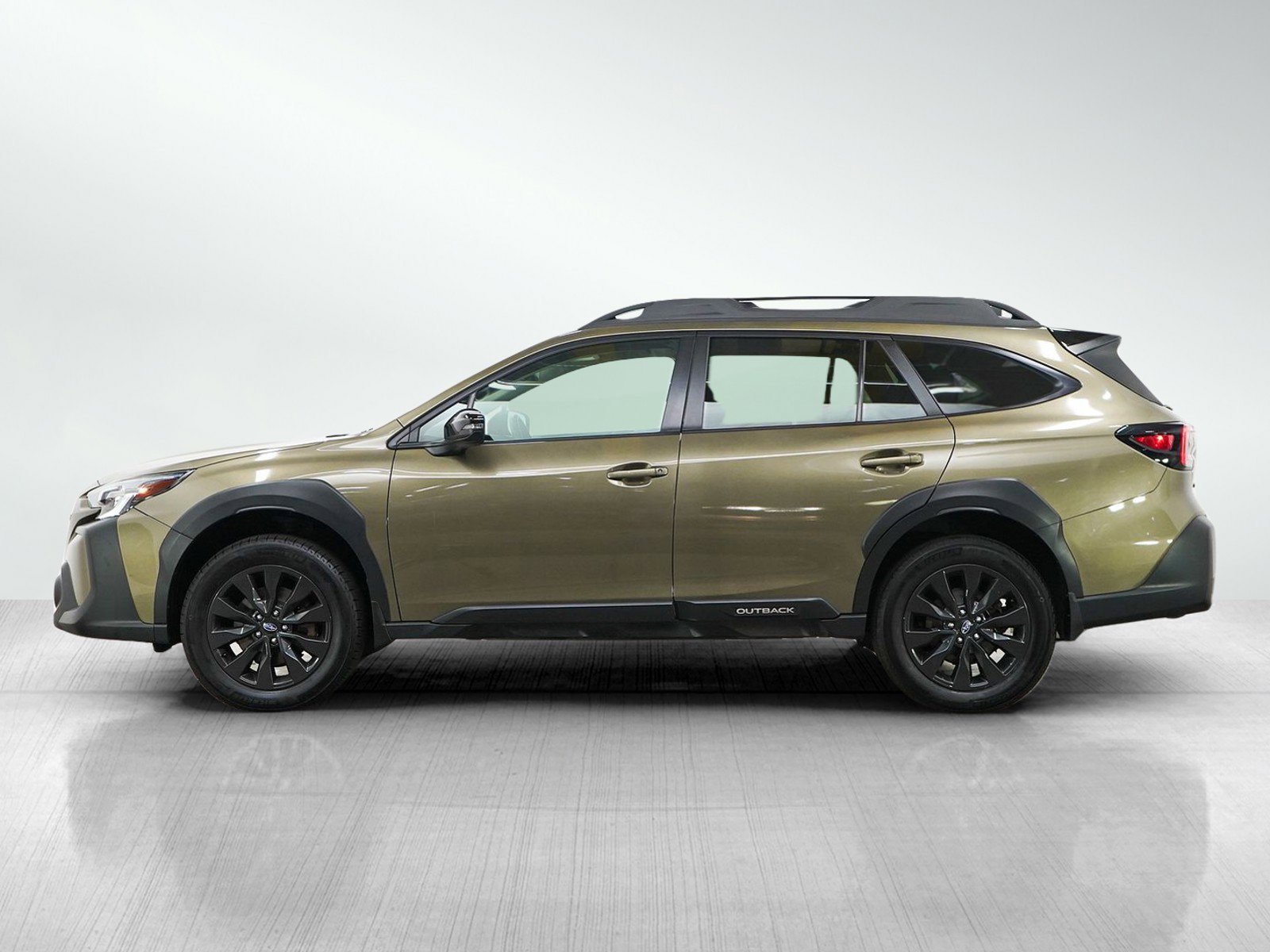 Used 2024 Subaru Outback Onyx Edition with VIN 4S4BTALC5R3179834 for sale in Burnsville, Minnesota