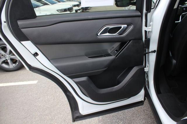 Used 2022 White Land Rover S image 20