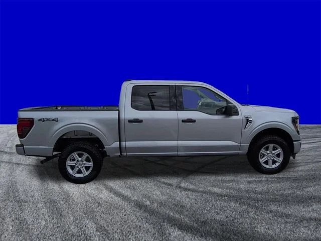 New 2026 Iconic Silver Metallic Ford XLT image 3