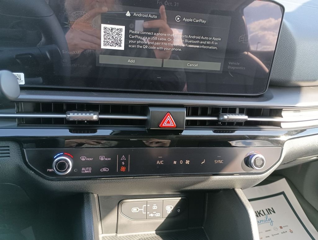 New 2026 Glacial White Pearl Kia EX image 25