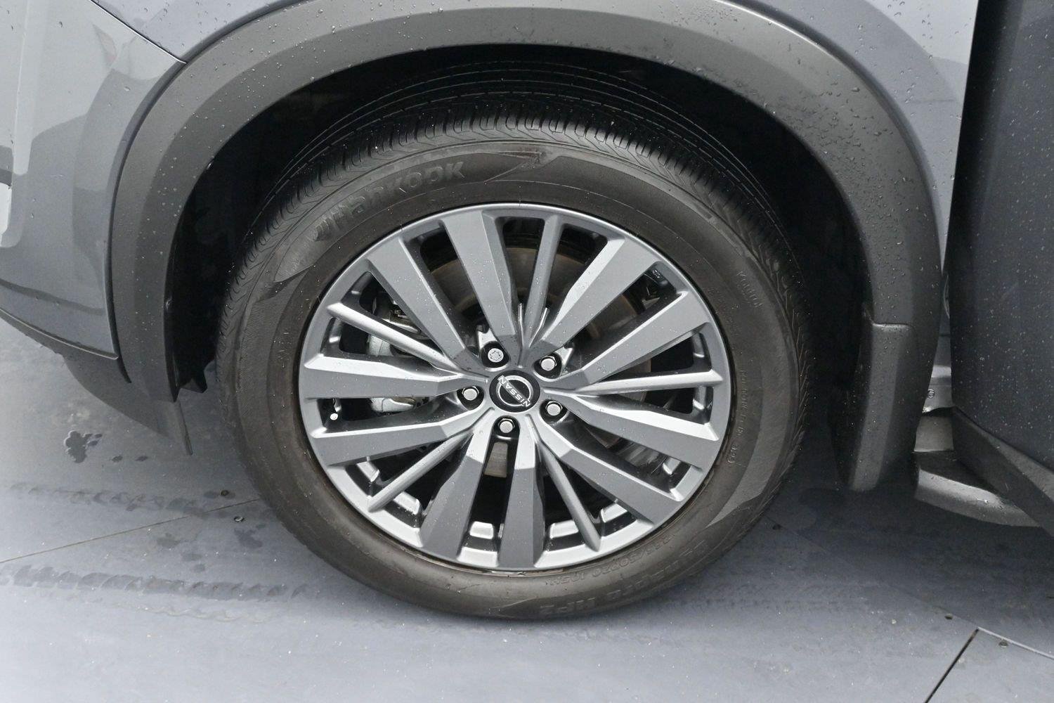 Used 2025 Gun Metallic Nissan SL image 31