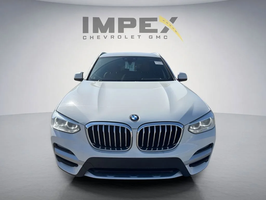 Used 2021 White BMW xDrive30i image 6