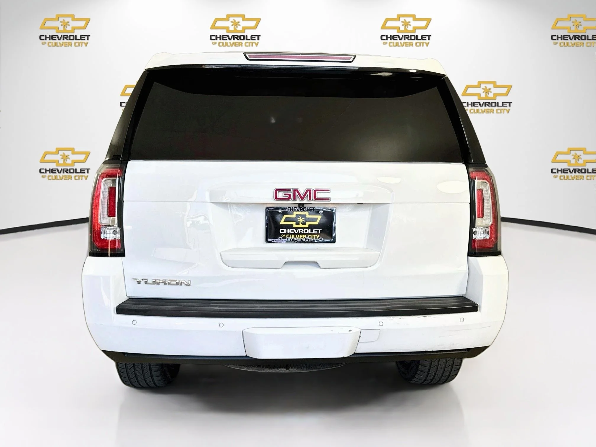 Used 2019 SUMMIT WHITE GMC SLE image 7