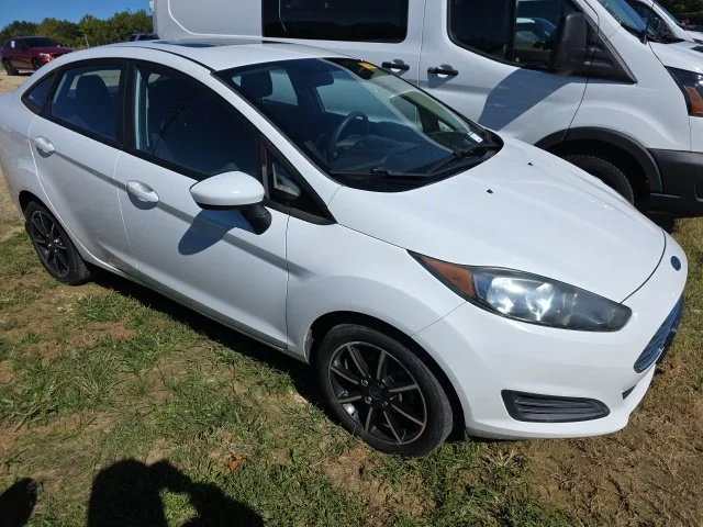 Used 2019 White Ford SE image 4