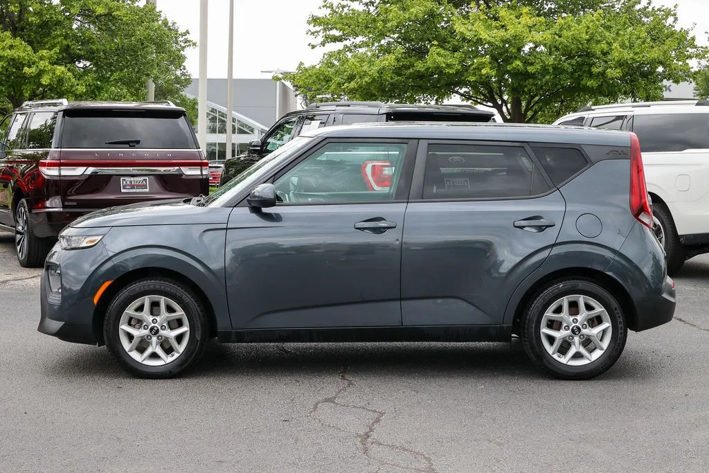 Used 2020 Gray Kia S image 18
