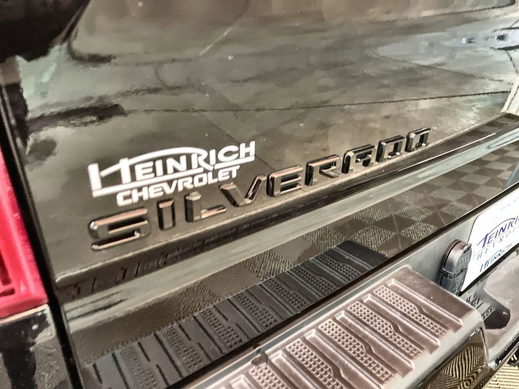 Used 2026 Black Chevrolet RST image 31