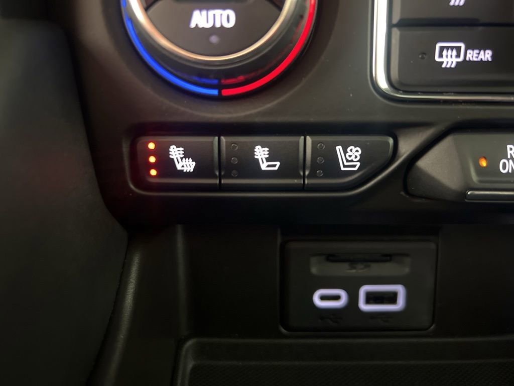 Used 2021 Shadow Gray Metallic Chevrolet High Country image 26
