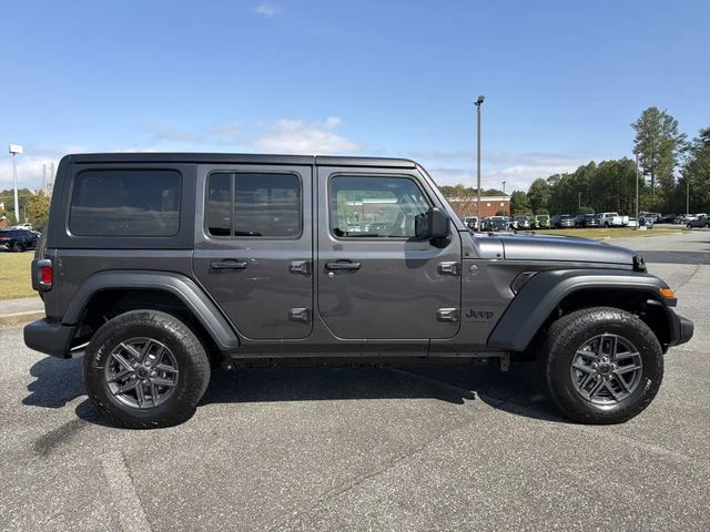 New 2026 Granite Crystal Metallic Clear-Coat Exterior Paint Jeep Sport S image 4