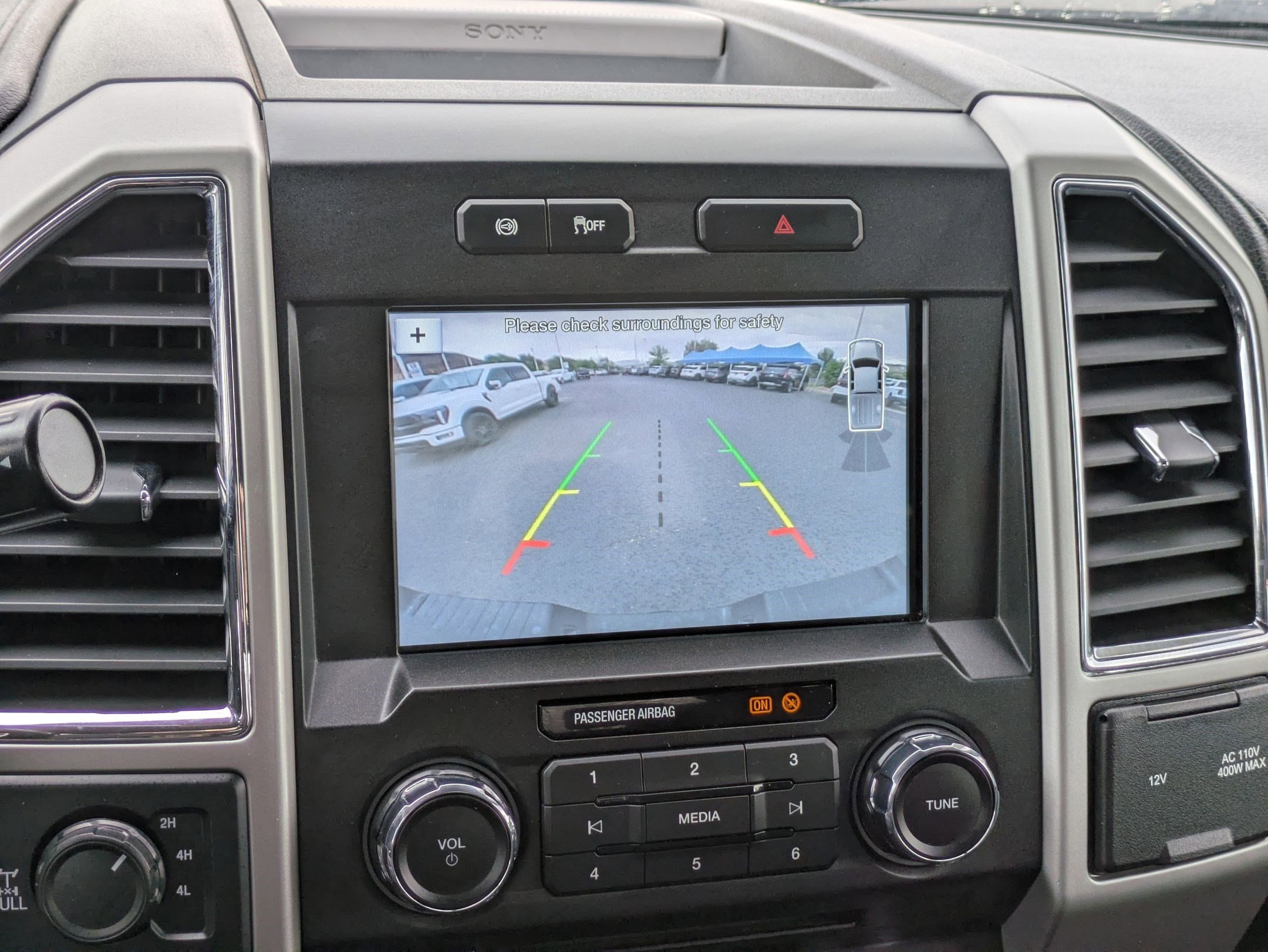 Used 2018 Oxford White Ford LARIAT image 22
