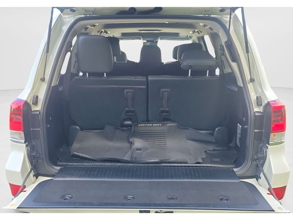 Certified Used 2021 White Toyota Base image 10