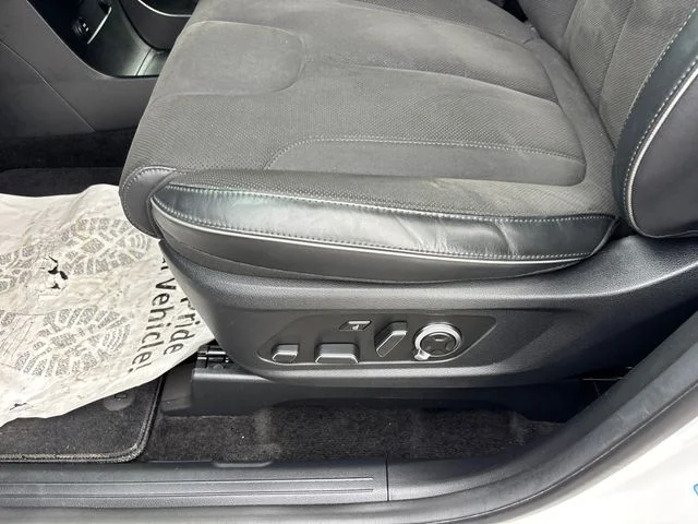 Used 2024 White Hyundai Calligraphy Night Edition image 7