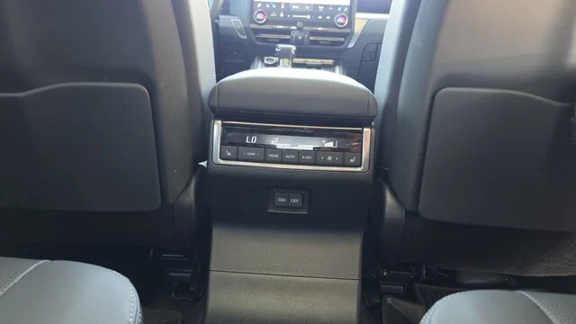 Used 2025 Mica Lexus 550 Luxury+ image 52