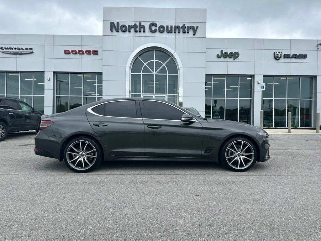 2023 Genesis G70 2.0T Standard's photo