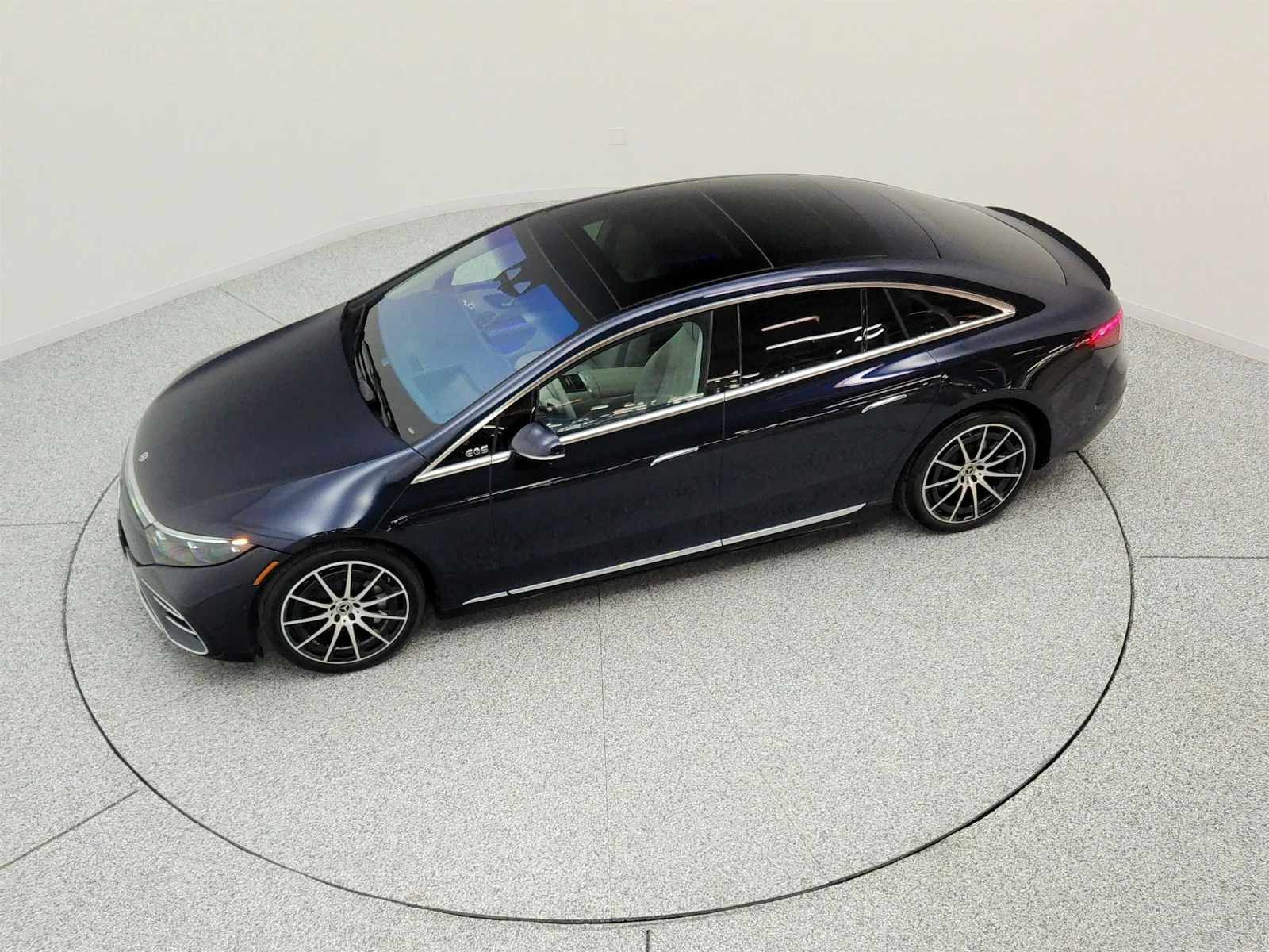Used 2023 Nautical Blue Metallic Mercedes-Benz EQS 580 4MATIC® Sedan image 28