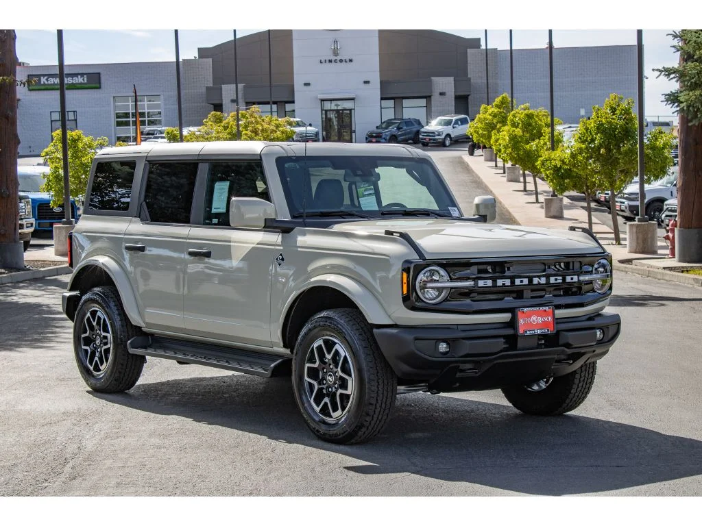 New 2026 Desert Sand Ford Outer Banks® image 2