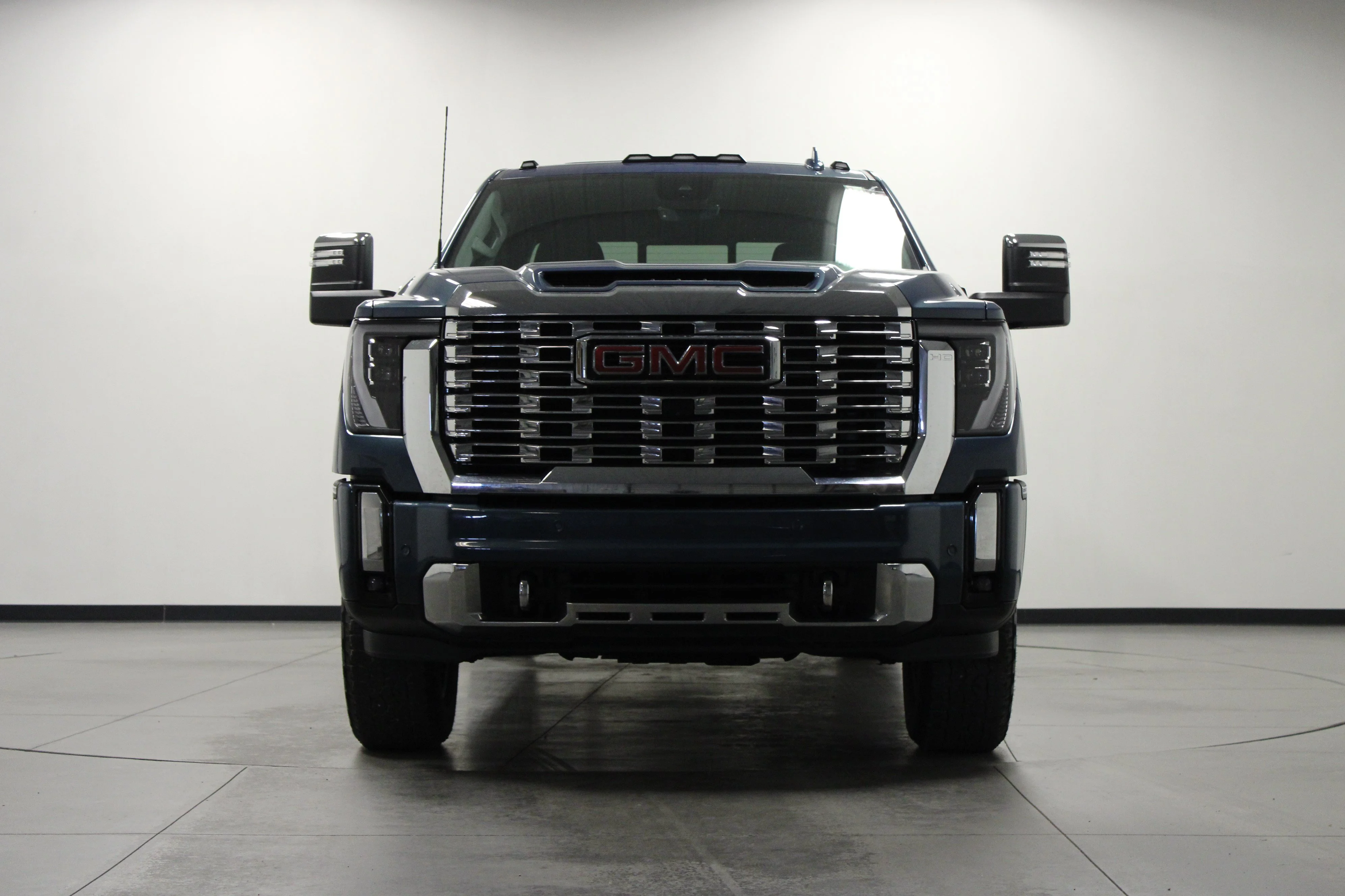 Used 2026 Downpour Metallic GMC Denali image 9