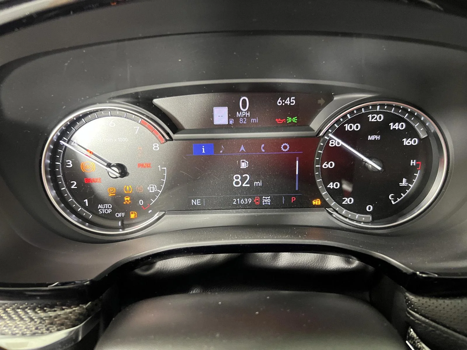 Used 2023 Crystal White Tricoat Cadillac AWD Sport image 28