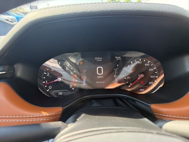 Used 2024 White/off-white Jeep Limited image 16