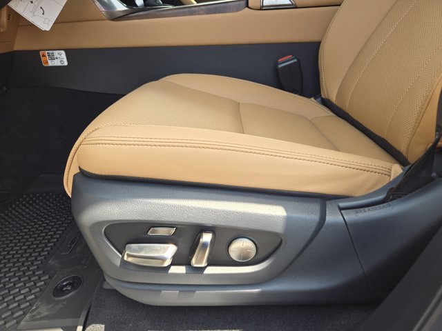 New 2026 Eminent White Pearl Lexus LUXURY image 24