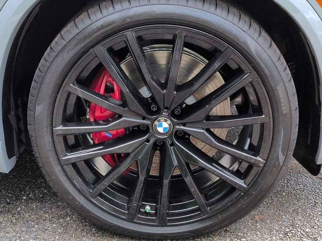 New 2026 Brooklyn Grey Metallic BMW M60i image 11