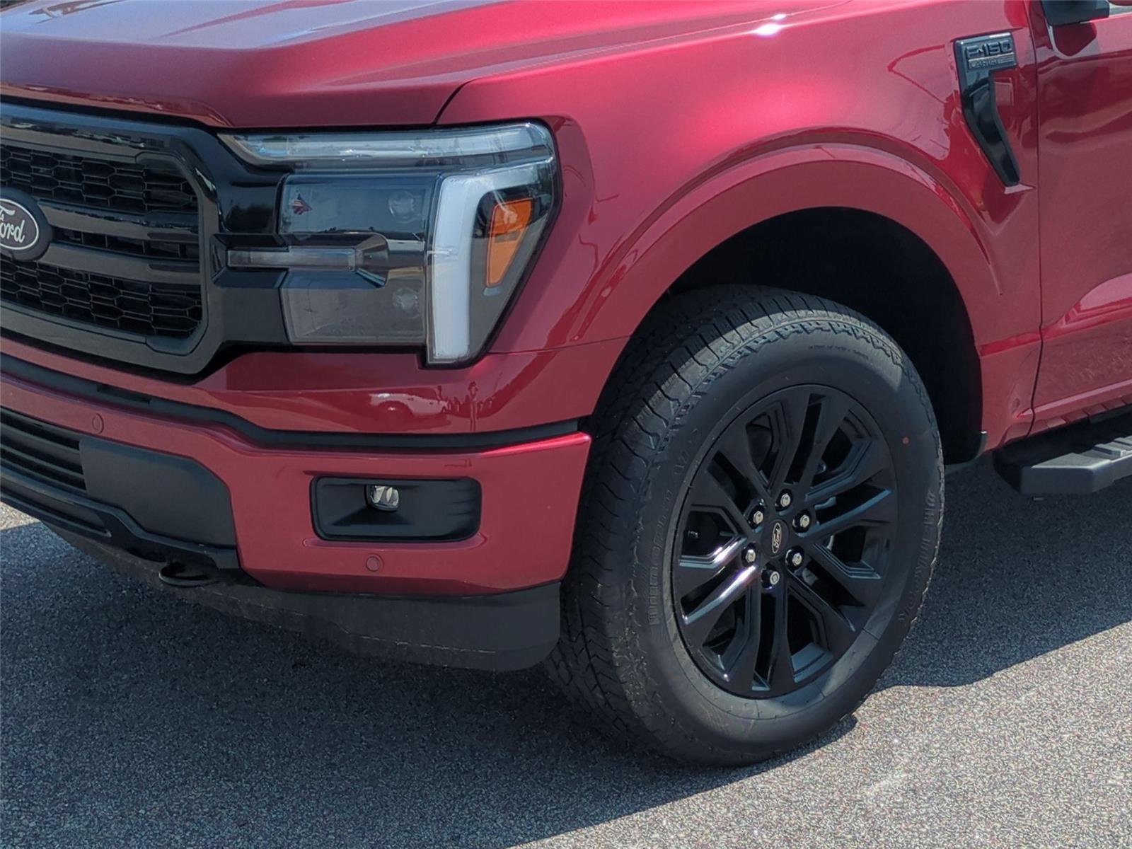 New 2026 Ruby Red Metallic Tinted Clearcoat Ford Lariat® image 9