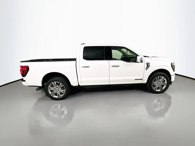 New 2026 Star White Metallic Tri-Coat Ford Platinum image 8