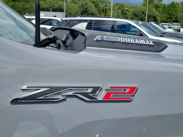 2025 Chevrolet Silverado 2500HD ZR2 - Photo 7