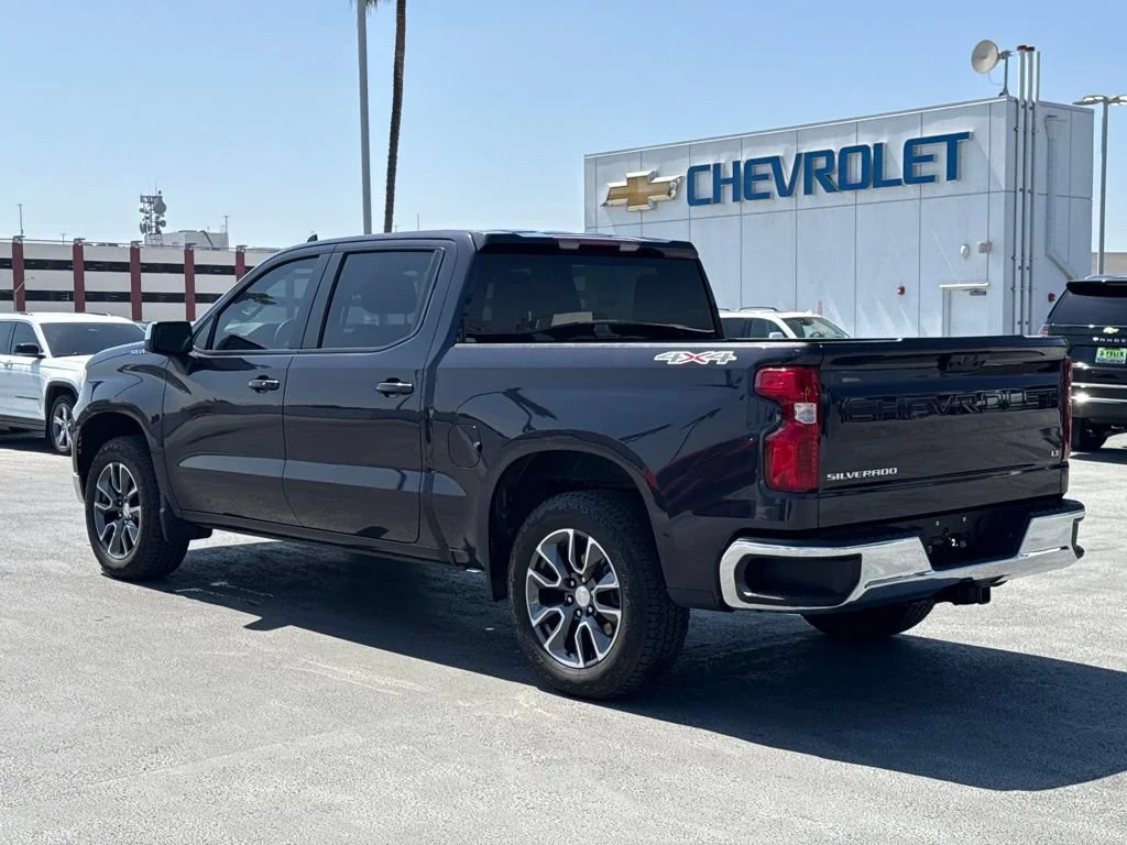Used 2024 Dark Ash Metallic Chevrolet LT (2FL) image 7