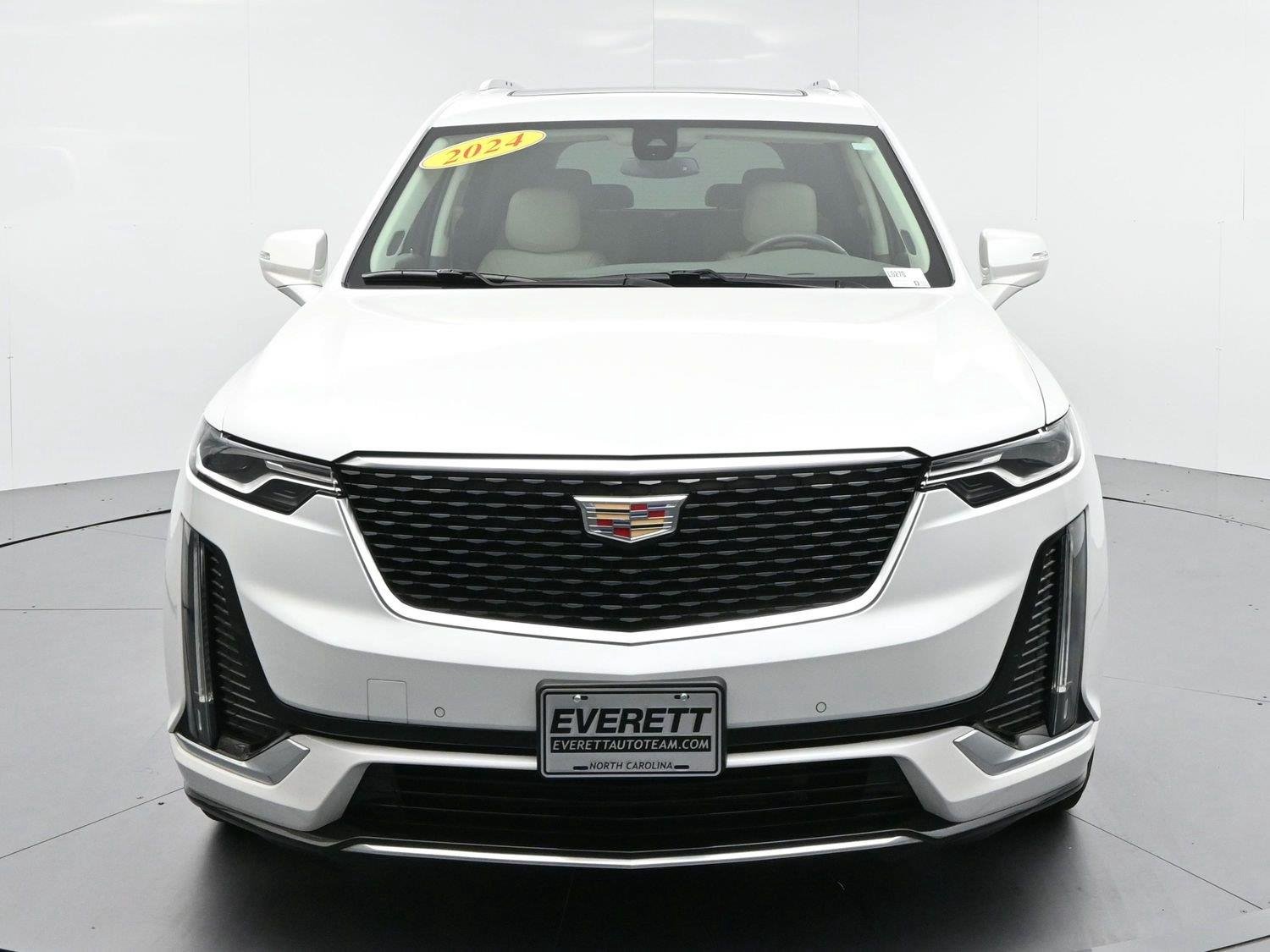 Used 2024 Crystal White Tricoat Cadillac Premium Luxury image 2