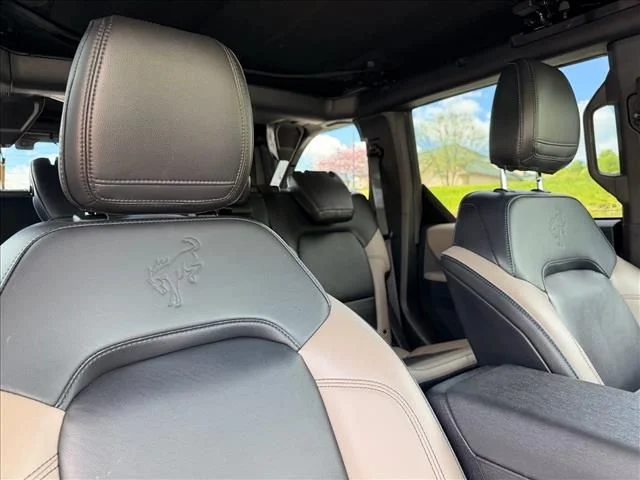 Used 2023 Gray Ford Wildtrak image 35