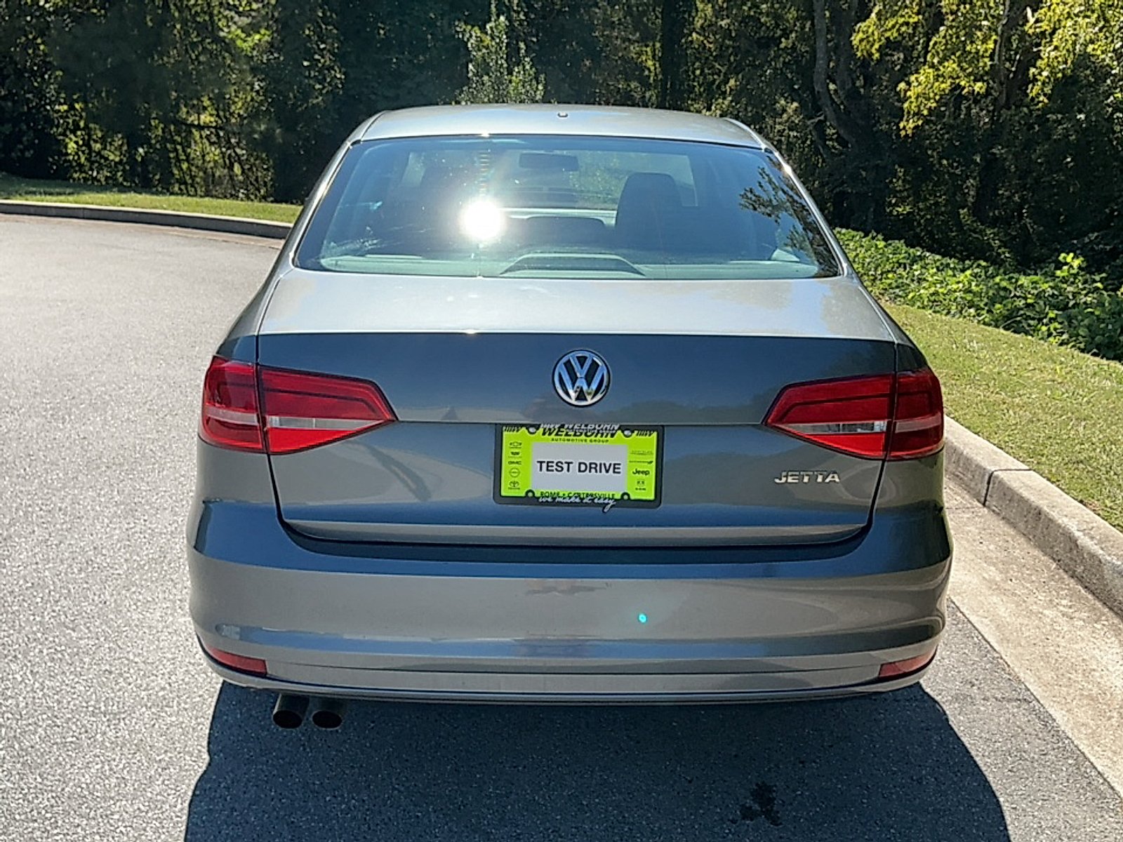Used 2015 Platinum Gray Metallic Volkswagen 2.0L S image 14