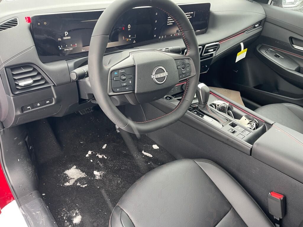 New 2026 Scarlet Ember Tintcoat Nissan SR image 6