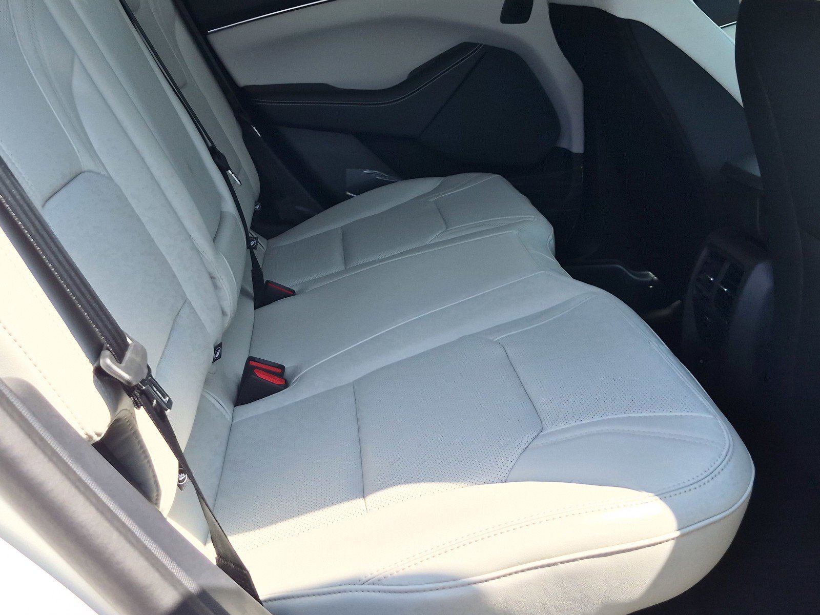 New 2026 Star White Metallic Tri-coat Ford Premium image 9