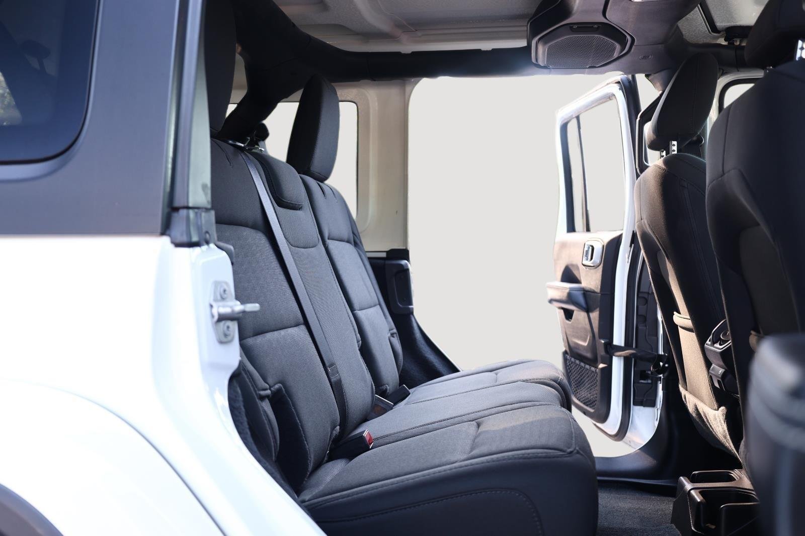 Used 2020 Bright White Clearcoat Jeep Sahara image 20