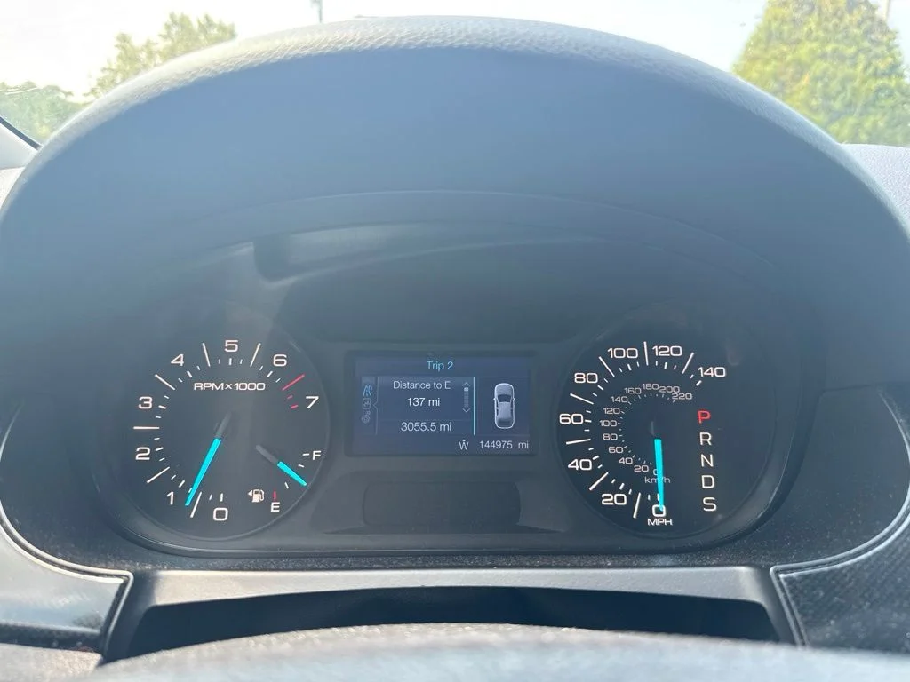 Used 2014 Silver Ford SE image 10
