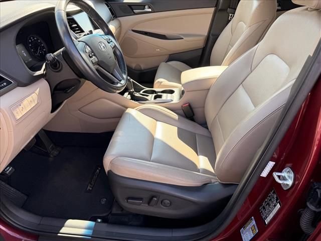 Used 2018 Red Hyundai SEL Plus image 7