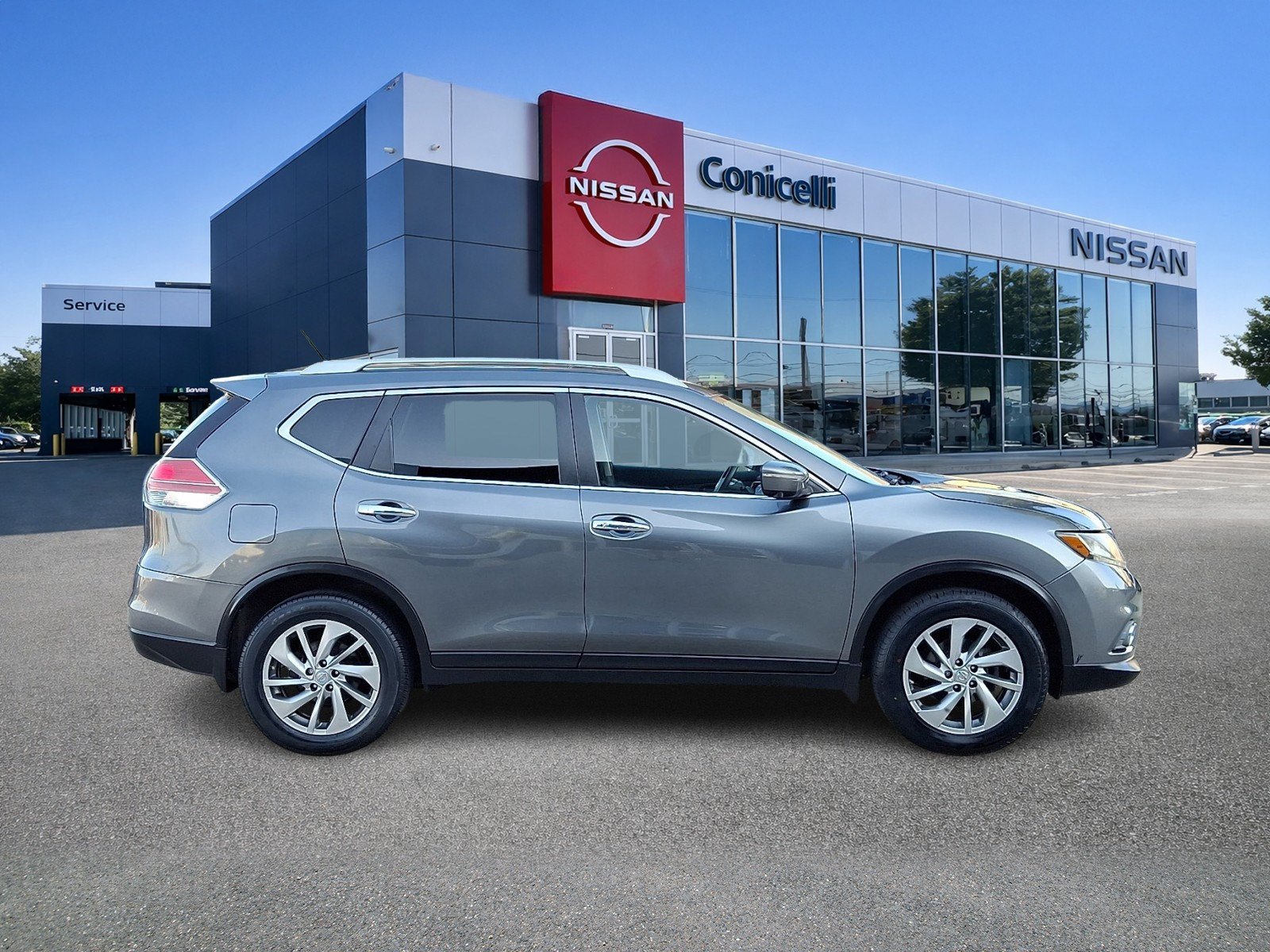 Used 2014 Gun Metallic Nissan SL image 6