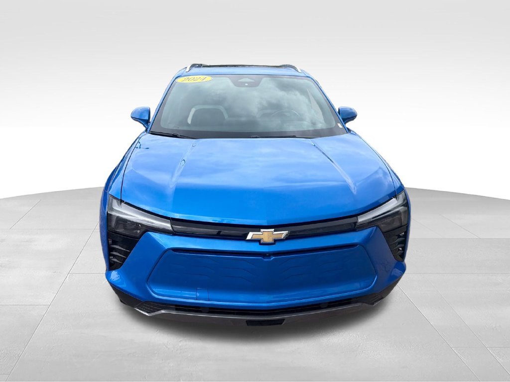 Used 2024 Blue Chevrolet LT image 8