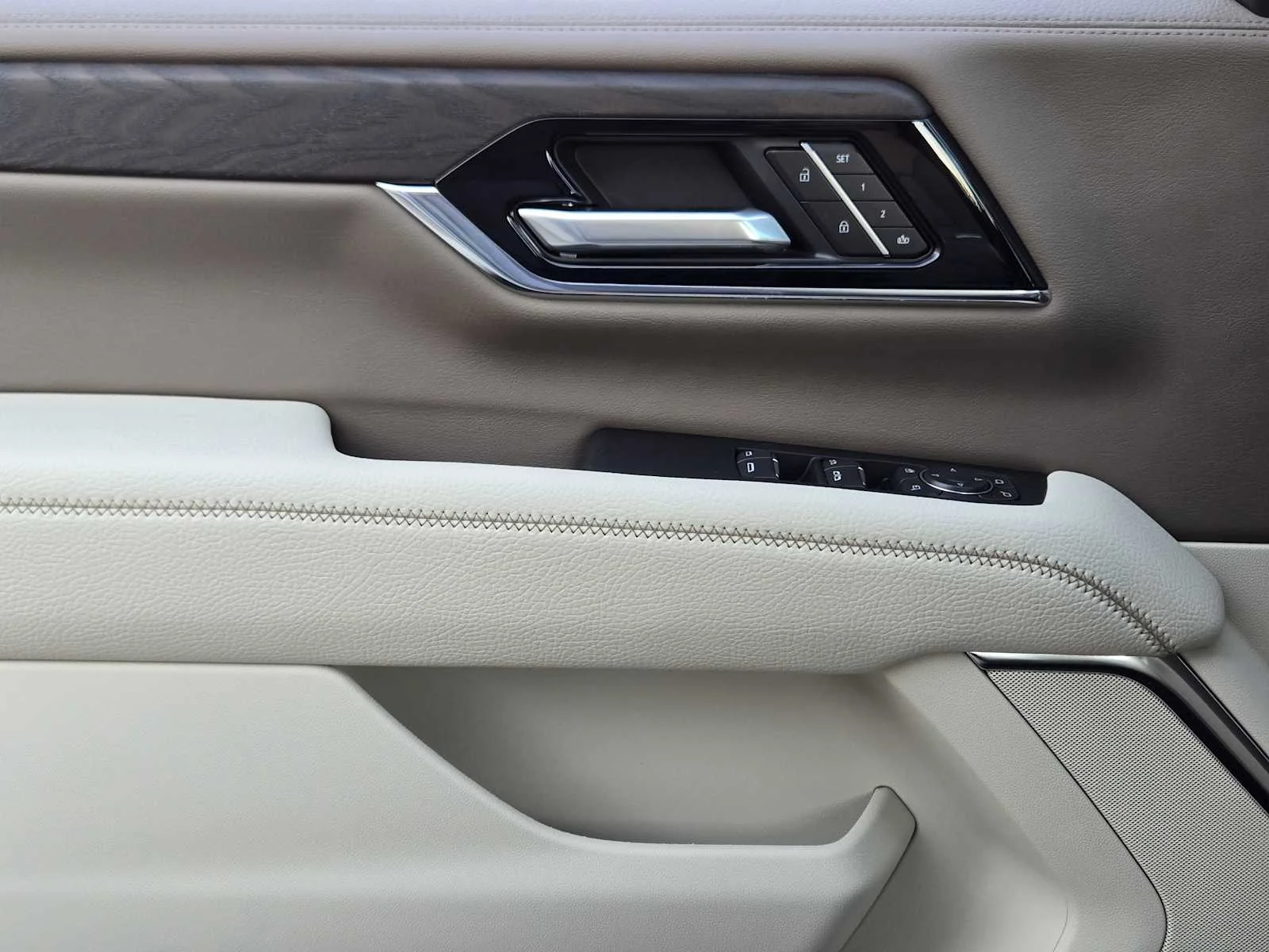 New 2027 Glacier White Tricoat GMC Denali image 15