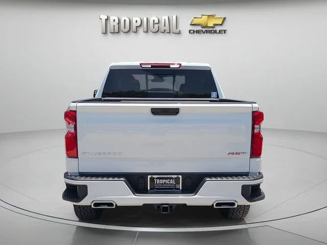 New 2026 Summit White Chevrolet RST image 4